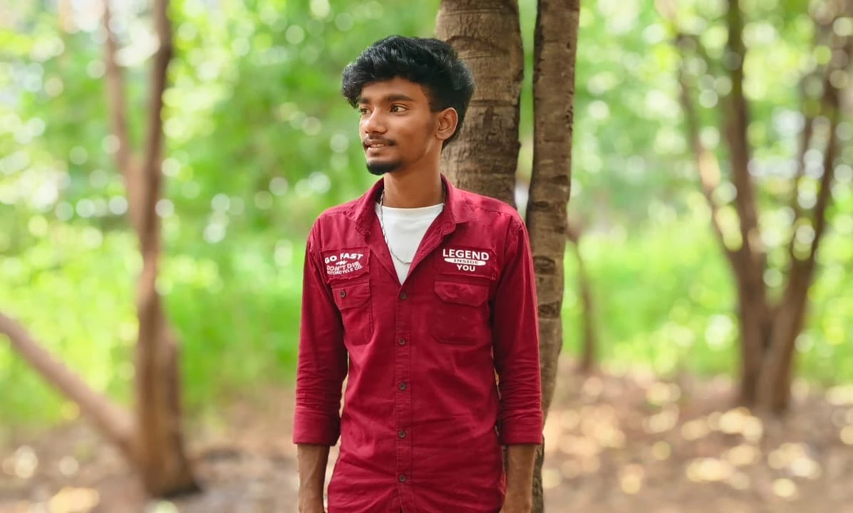 About section photo of Mohankumar S - UI/UX Designer